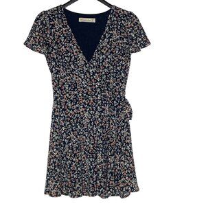 Abercrombie & Fitch Floral Flutter Sleeve Faux Wrap Mini Dress Sz XS Dainty